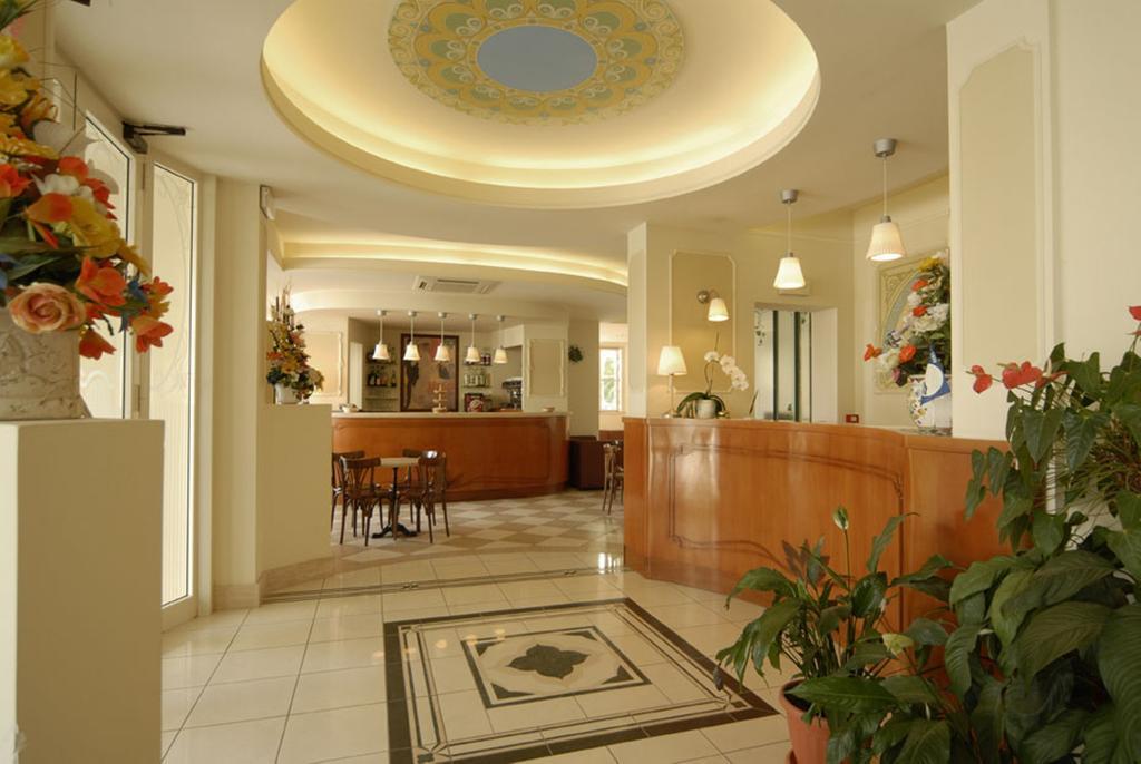 Hotel Mocambo San Benedetto del Tronto Exterior foto